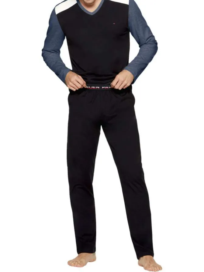 Pyjama long en coton à tee-shirt bicolore à coupe droite, col V et taille élastiquée à imprimé logo