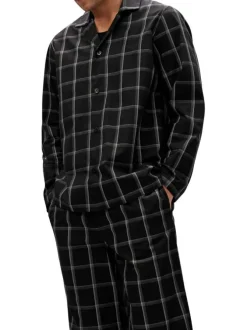 Pyjama long noir en coton fantaisie coupe régular avec un col cubain à manches longues