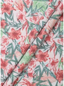 Robe courte rose fleurie coupe droite avec un col rond et une taille resserrée