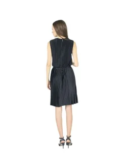 Robe courte