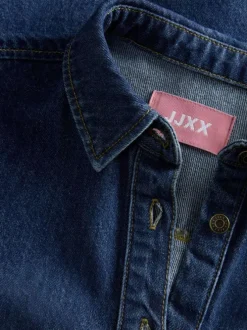 Robe courte Amara en coton bleue pourvue d'un col chemise boutonné