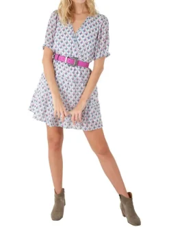 Robe courte blanche motif fleur géométrique à coupe évasée et col cache-coeur