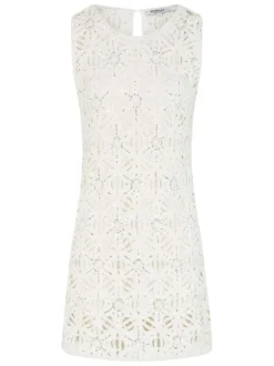 Robe courte blanche unie pourvue d'une coupe droite et d'un col rond