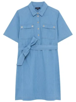 Robe courte bleue à coupe droite pourvue d'un col à revers et de manches courtes