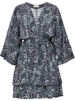 Robe courte bleue imprimée avec une coupe droite fluide et un col v