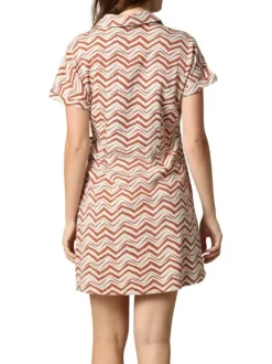 Robe courte cache-coeur rouille imprimée avec un col v décolleté à revers