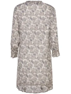 Robe courte écrue cachemire plissée à coupe près du corps et un col ruffle