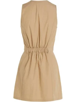 Robe courte en coton biologique beige unie coupe cintrée col v