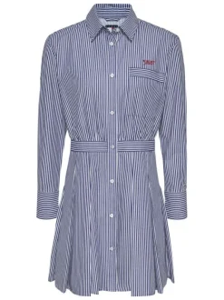 Robe courte en coton biologique marine rayé à coupe cintrée et col français