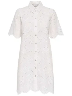 Robe courte en coton blanche unie pourvue de broderie anglaise