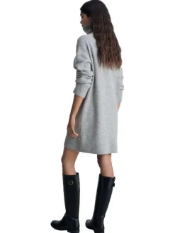 Robe courte grise unie droite à col montant et à manches longues en mailles