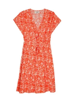 Robe courte Jeanne rouge fleurie à coupe droite col v et à manches courtes