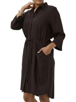 Robe courte marron unie pourvue d'une coupe ajustée et d'un col chemise
