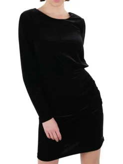 Robe courte noire en velours avec une coupe ajustée et un col rond