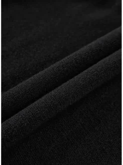 Robe courte noire unie à coupe ajustée un col montant et des manches longues