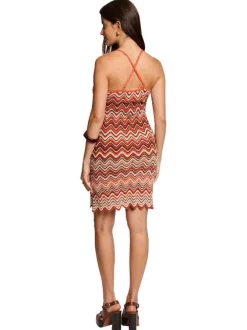 Robe courte orange à motifs avec une coupe ajustée et un col rond