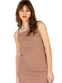 Robe courte rouge carreaux coupe ajustée col rond et à manches à bretelles