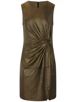 Robe courte sans manches or à lurex avec une coupe droite et un col rond
