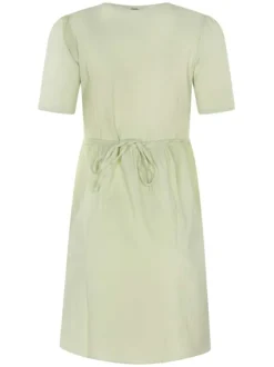 Robe courte vert d'eau imprimée avec une coupe droite col v et à manches courtes