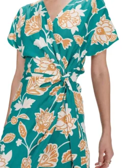 Robe courte verte à motifs floraux avec une coupe ajustée et un col cache-coeur