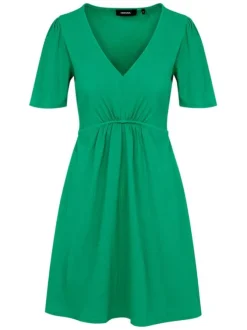 Robe courte verte unie coupe ajustée col v et lien à nouer au dos