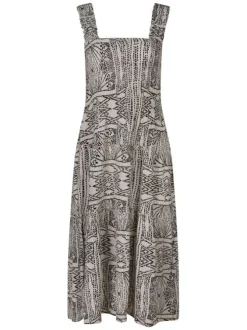 Robe longue beige avec des imprimés une coupe droite et un col rond