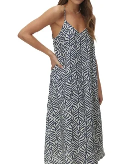Robe longue blanche et marine pourvue d'un col v léger et de bretelles réglables