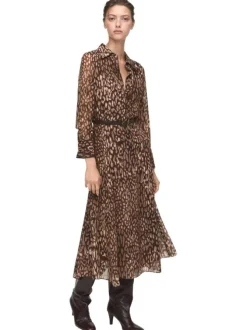 Robe longue brune à motif léopard pourvue d'une coupe midi et d'un col à rabats
