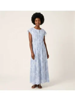 Robe longue en coton ciel à rayures avec une coupe large et un col rond