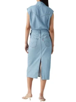 Robe longue en coton jean unie avec une coupe droite et un col à revers