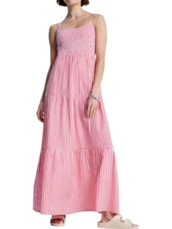 Robe longue en coton rose à coupe ample pourvue d'un col rond