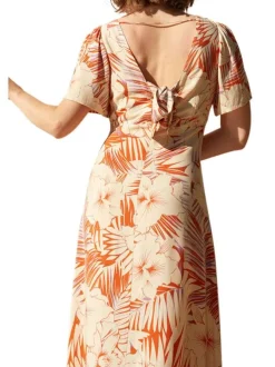 Robe longue Isalys orange fleurie à coupe trapèze col v et à manches courtes