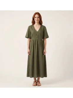 Robe longue kaki unie pourvue d'une coupe large et des manches courtes