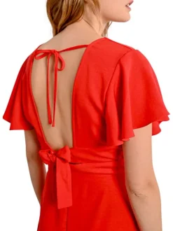 Robe longue manches courtes rouge unie à coupe droite avec un col v
