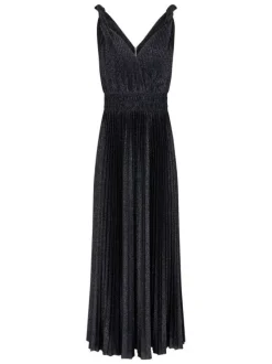 Robe longue marine unie pourvue d'une coupe évasée et d'un décolleté cache-coeur