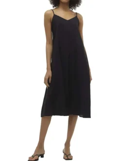 Robe longue noire coupe droite pourvue de bretelles réglables