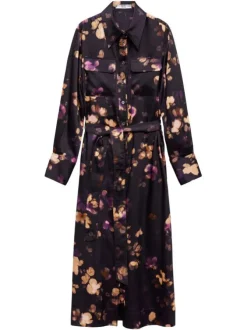 Robe longue noire fleurie cintrée à col français et à manches longues et poches