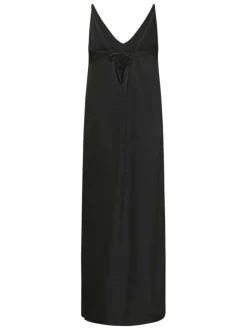 Robe longue noire unie pourvue d'une coupe droite et d'un col v