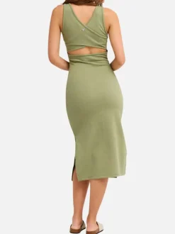 Robe longue olive uni avec une coupe ajustée et à sans manche
