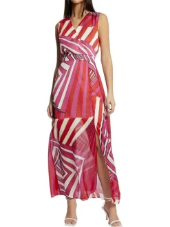 Robe longue rose avec imprimé géométrique et une coupe évasée