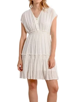 Robe sans manches courte blanche unie avec une coupe droite et un col v