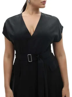 Robe sans manches midi noire unie à coupe évasée avec un col v profond