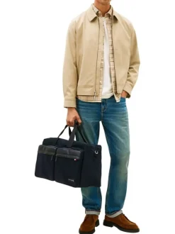 Sac noir avec multiples rangements et fermetures à glissières