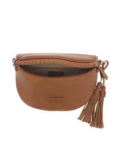 Sac à bandoulière camel forme banane orné du patch de la marque