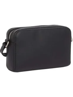 Sac à bandoulière rectangulaire noir uni avec le logo embossé à l'avant