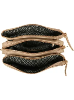 Sac beige en maille ajourée avec bandoulière amovible et logo de la marque