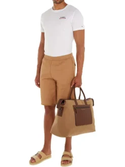 Sac de voyage camel uni avec 2 anses pour porter à la main et 1 épaule