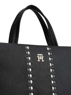 Sac à main noir aspect grainé pourvu d'une bandoulière amovible