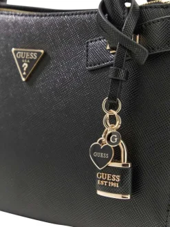 Sac à main porté épaule noir pourvu d'une bandoulière amovible