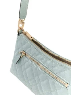 Sac à main porté épaule vert d'eau matelassé orné d'un motif monogramme